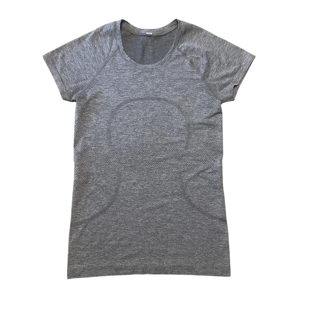 Lululemon‎ Lululemon Swiftly Tech Short Sleeve 2.0 GRAY Size 6
